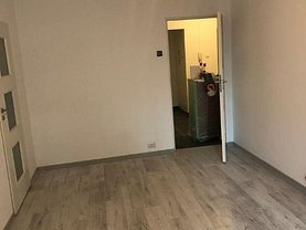 Apartament de vânzare 4 camere în Bucuresti, Dristor