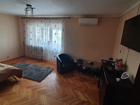 Apartament de vânzare 2 camere în Oradea, Dacia