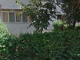 Apartament de vânzare 3 camere în Botosani, Central