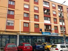 Apartament de vânzare 4 camere în Oltenita, Central
