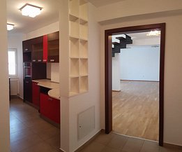 Apartament de vanzare 4 camere, în Alba Iulia, zona Central