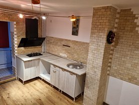 Apartament de vânzare 4 camere în Suceava, Obcini