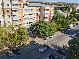 Apartament de vânzare 3 camere în Alexandria, 1 Mai