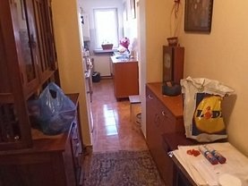 Apartament de vânzare 2 camere în Targu-Jiu, Central