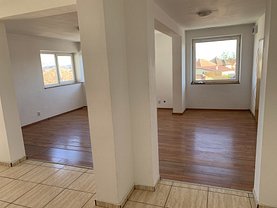 Apartament de vânzare 3 camere în Sibiu, Valea Aurie