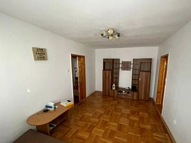Apartament de vânzare 3 camere, în Buzău, zona Unirii Sud