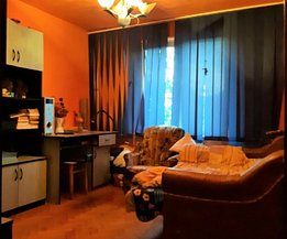 Apartament de vanzare 4 camere, în Oradea, zona Rogerius