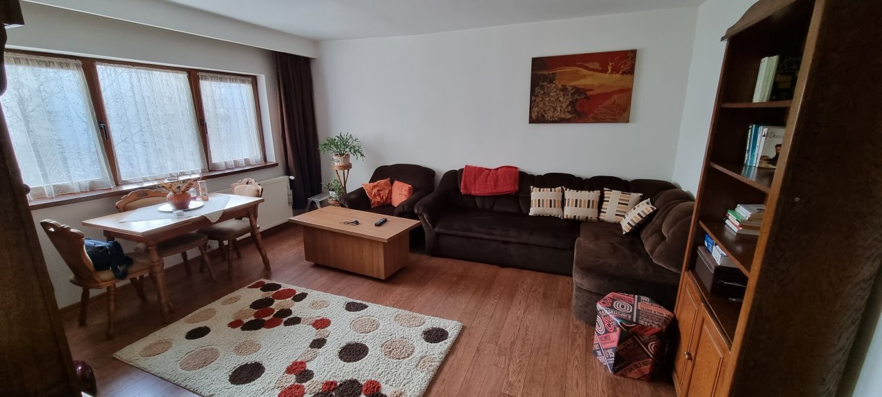 Apartament 2 Cam, De Vanzare, Semidecomandat, Str. Curcubeului ...