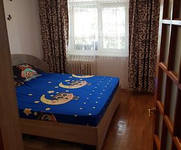 Apartament de vânzare 4 camere, în Craiova, zona Rovine