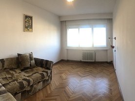 Apartament de vânzare 4 camere, în Baia Mare, zona Est