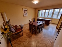 Apartament de vânzare 3 camere în Ramnicu Valcea, Central