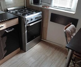Apartament de vânzare 3 camere, în Brăila, zona Hipodrom