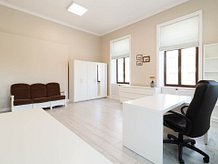 Apartament de închiriat 4 camere în Cluj-Napoca, Central