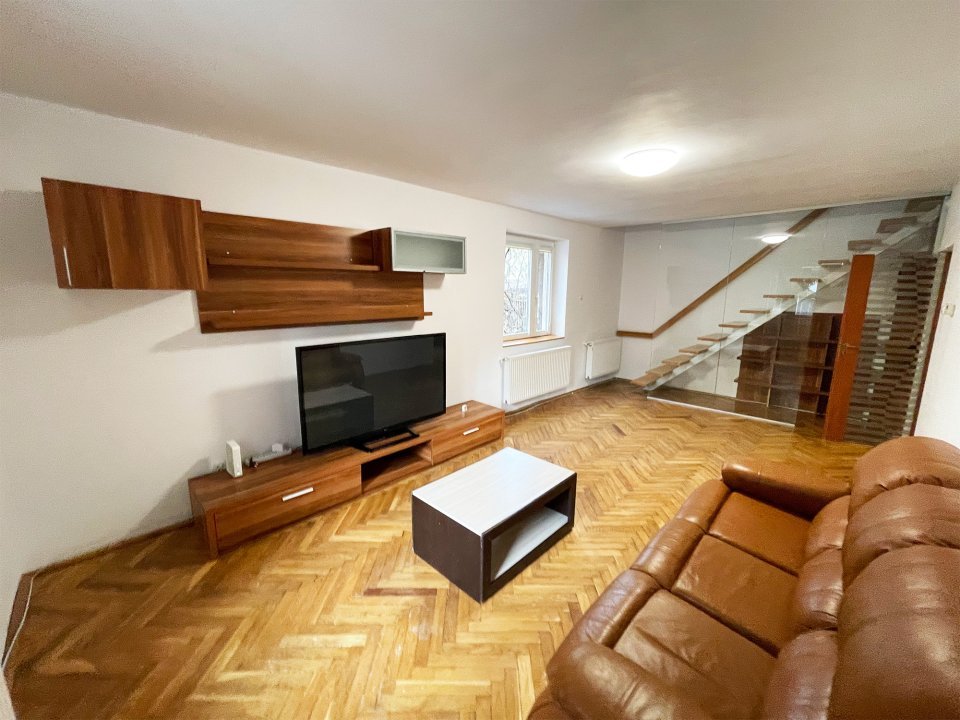 Apartament 4 camere | ultracentral | garaj | Sfantu Gheorghe