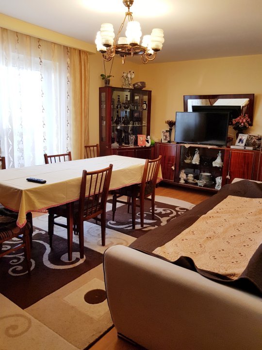 Apartament de vânzare 3 camere Orastie