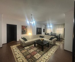 Apartament de vânzare 4 camere, în Craiova, zona Central