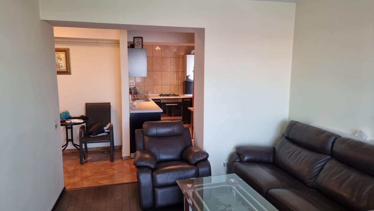 Particular inchiriez Apartament 2 camere etaj 4 Vitan Barzesti langa Rin Grand