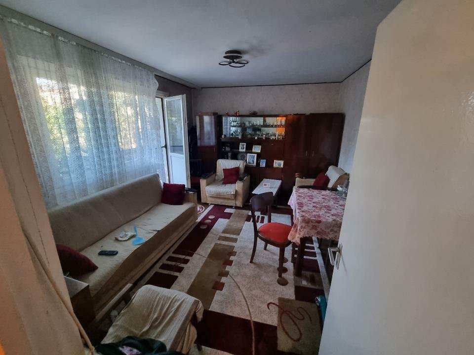 Proprietar Vand apartament 4 camere, confort 1, etaj 2/4, in MICRO 2