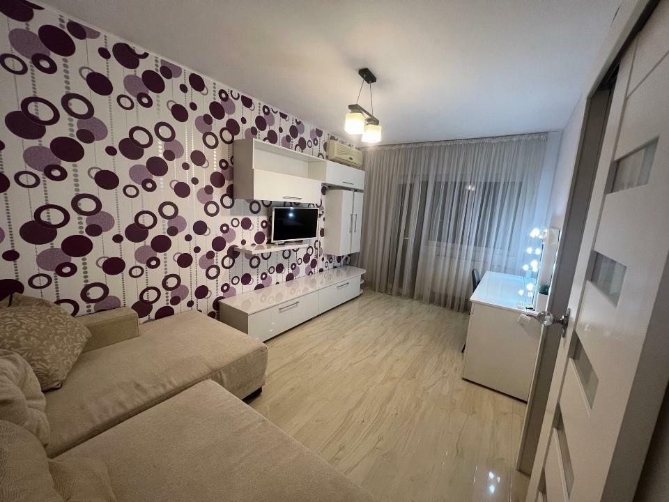 Garsoniera Turda, Mihalache decomandata