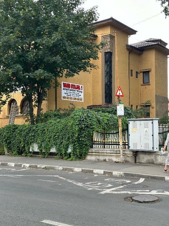 Vind ETAJUL 1 din imobilul Str.NBalcescu nr.39,Galaţi lîngă LVA