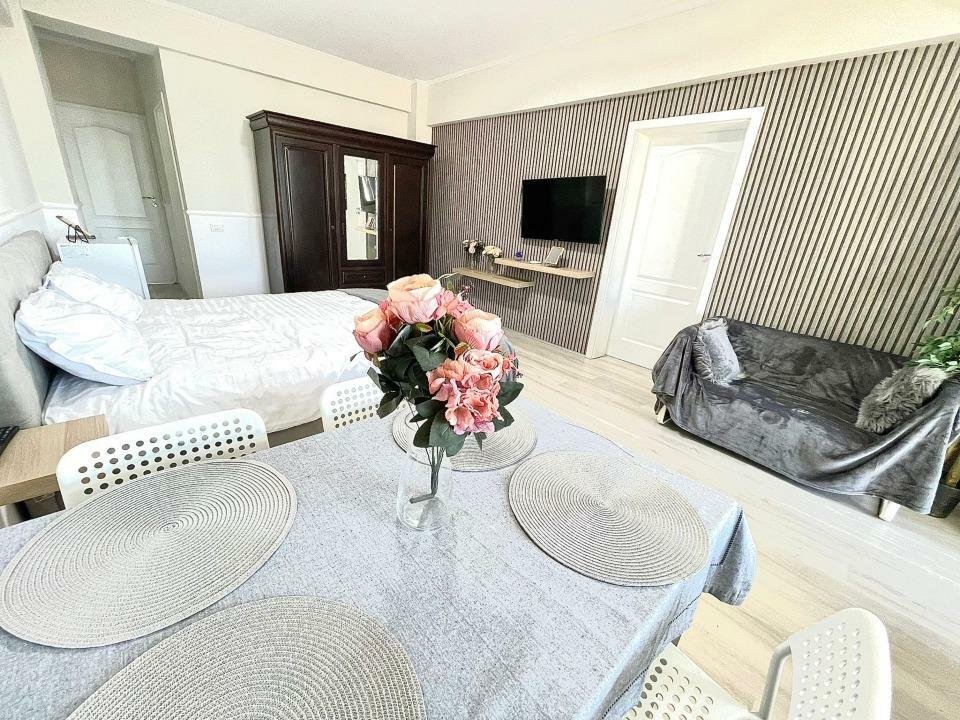 Imobil Luxury cu 5 unitati (3 apartamente + 2 garsoniere)