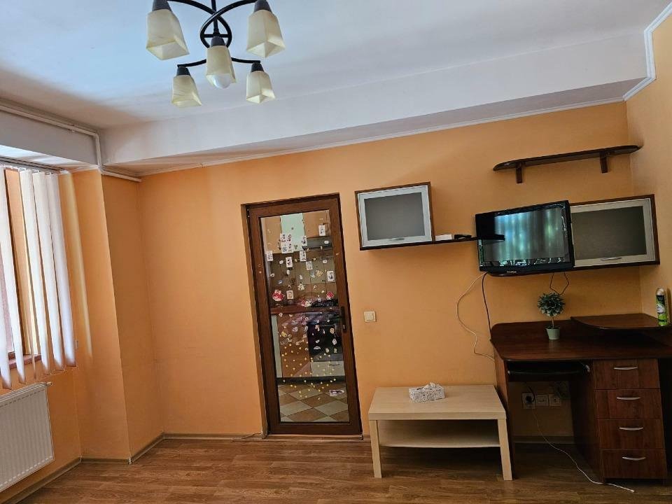Apartament 2 camere mobilat