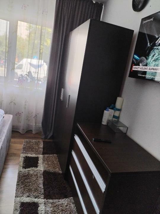 Schimb apartament cu 2 camere cu apartament cu 3 camere, parter, etaj 1 sau 2.
