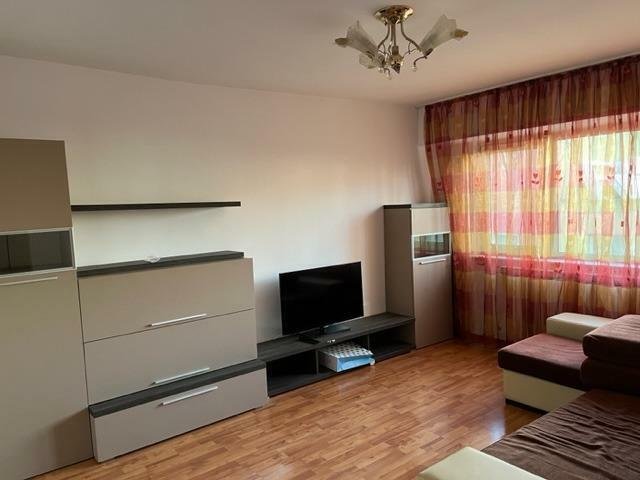 PERSOANA FIZICA PREZINT SPRE INCHIRIERE APARTAMENT 3 CAM. DECOM., CU LOC PARCARE