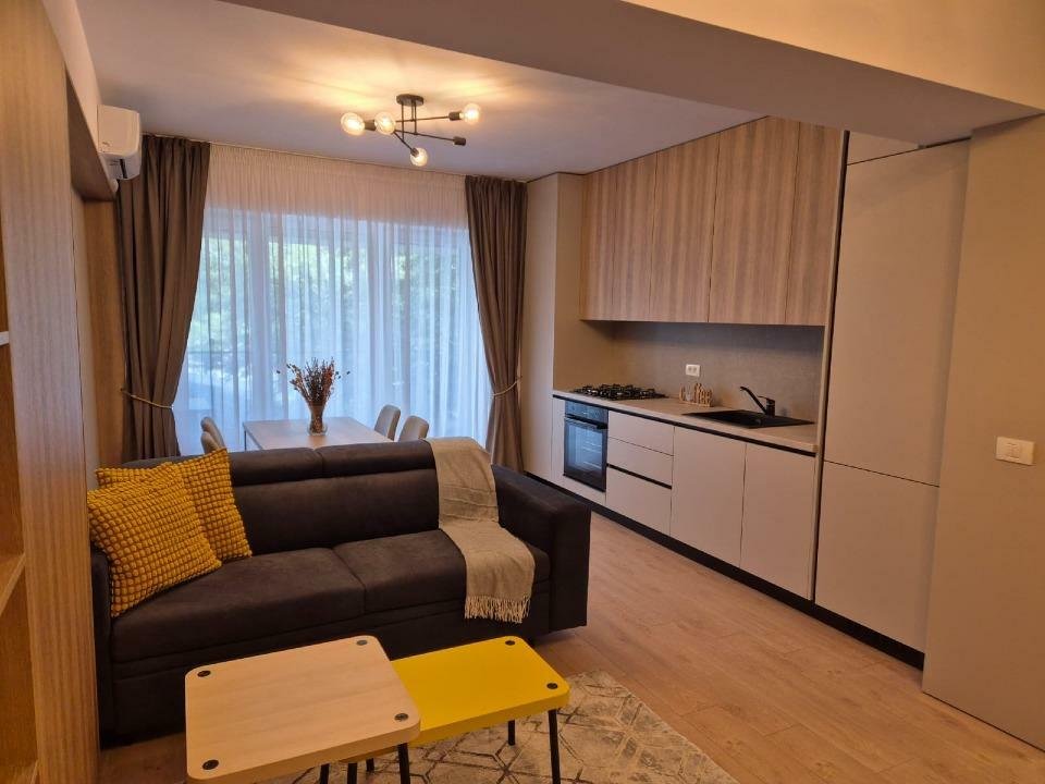 Particular inchiriez apartament