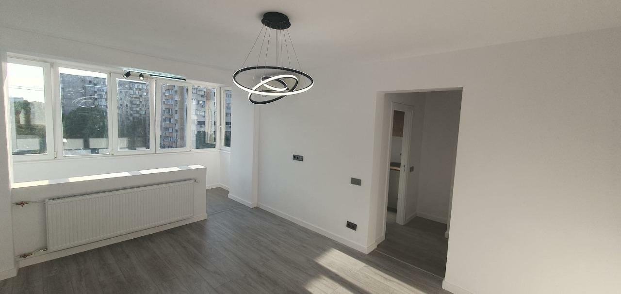 Proprietar vand apartament Bd. Mihai Bravu mutare imediata
