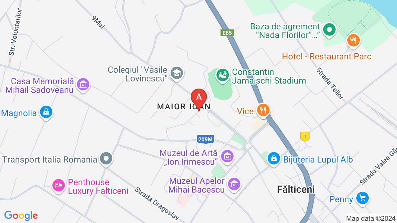 Apartament 3 camere ,renovat,mansarda locuibilă, loc de parcare şi garaj