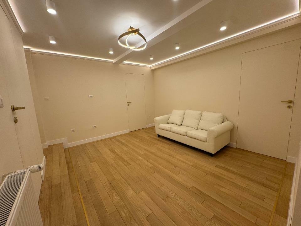 Proprietar vand apart Calea Dorobanti 45 lux