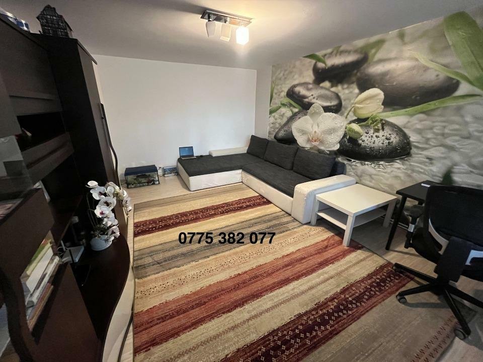 Apartament 4 camere Pridvorului langa parc, 97mp, 2 bai centrala, proprietar