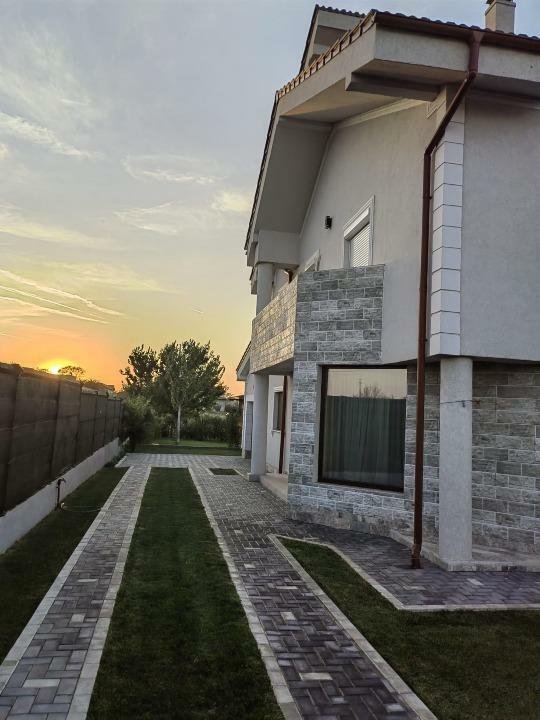 Vila in Tuzla, 200mp, 890mp teren, PROPRIETATE SUPERBA 