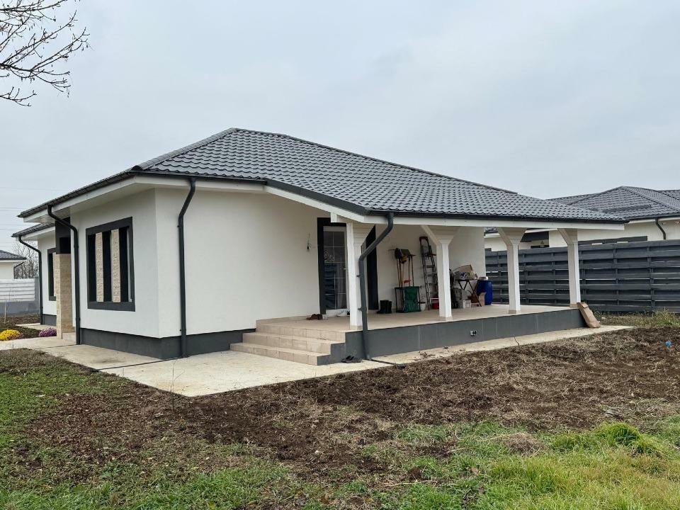 Proprietar Vand Casa 4 Camere , Ilfov cu teren 850mp