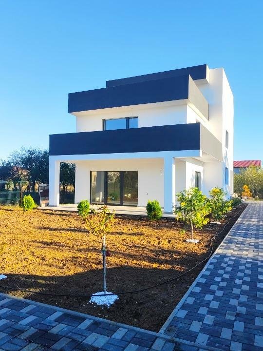 casa vanzare 300 mp, Bolintin Deal, langa Bucuresti