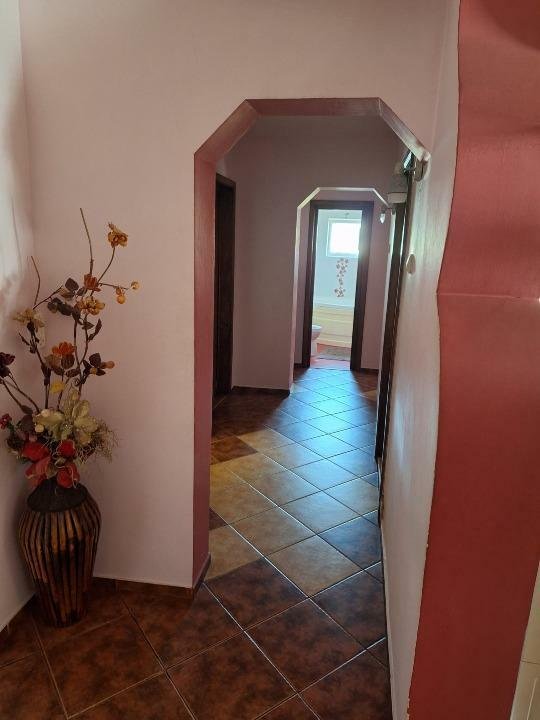PROPRIETAR, vând apartament 4 camere, mobilat, Inspectoratul Şcolar