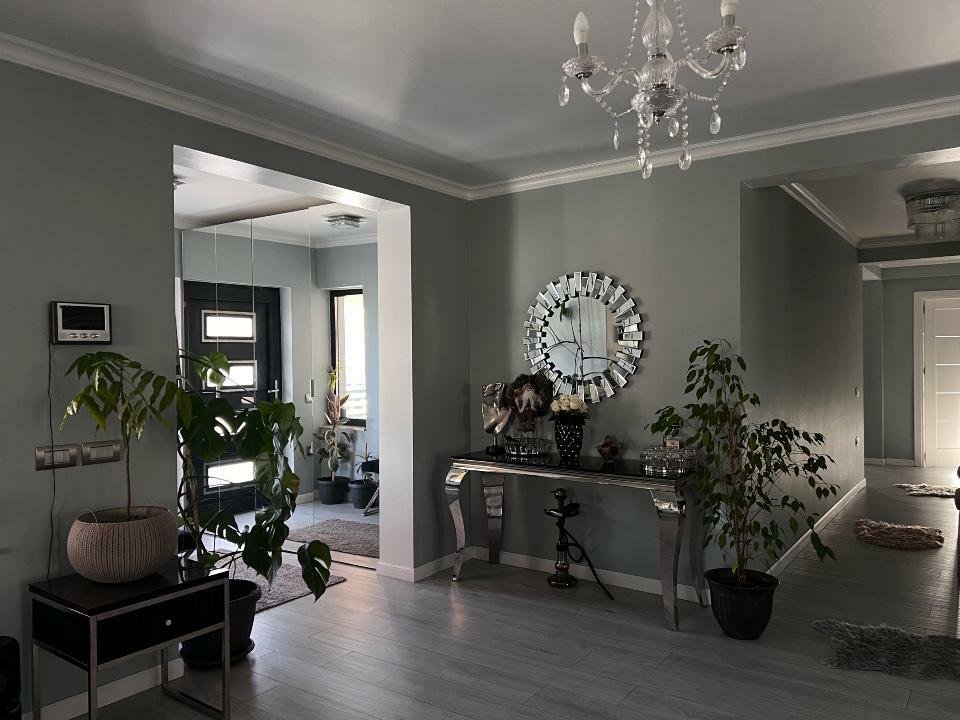 Vand/inchiriez casa Rm. Valcea