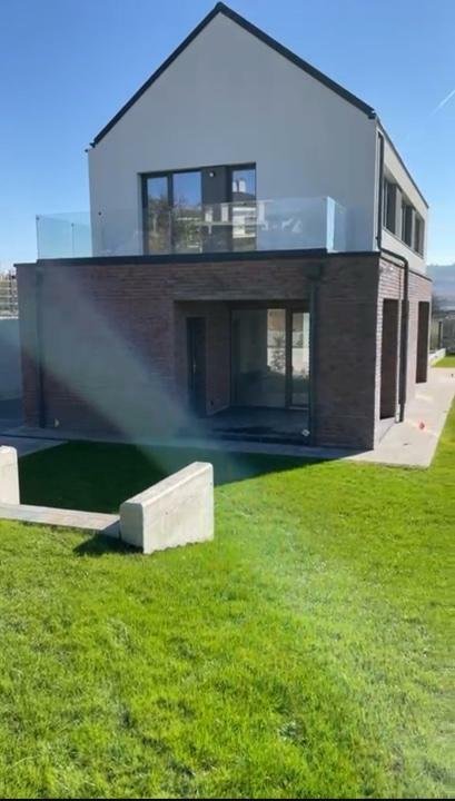 Casa lux la 1.000 m de Sun Gatden Spa Baciu Cluj