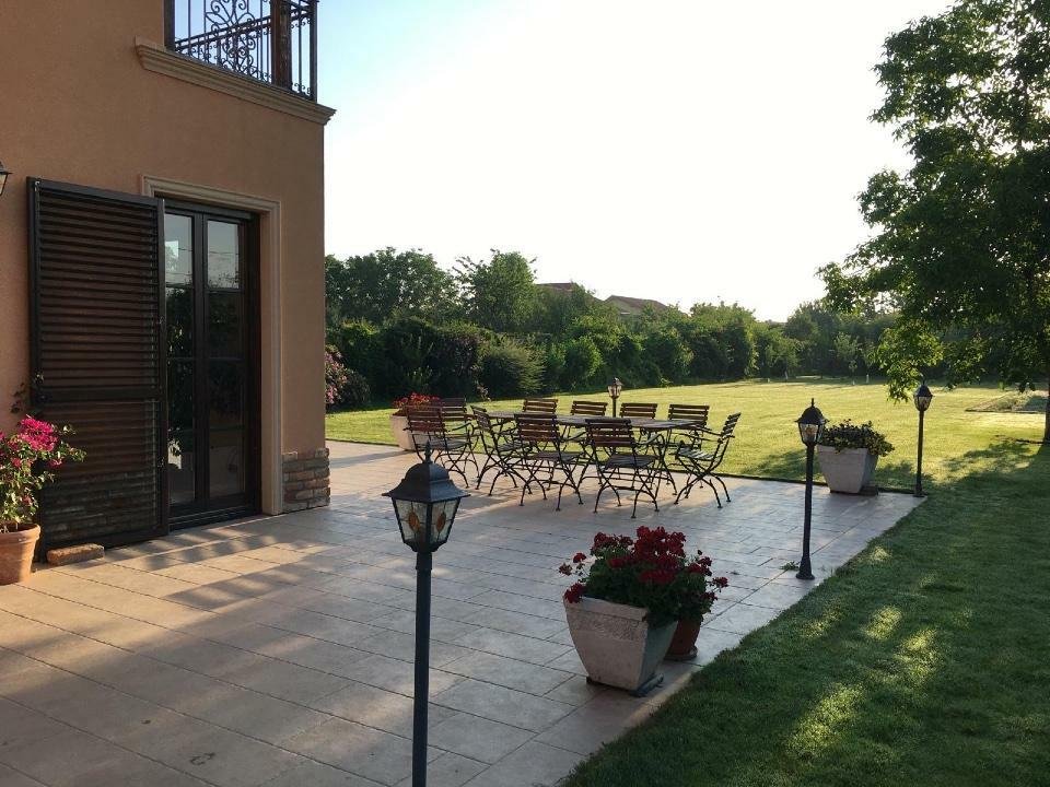 Proprietar, vand casa in stil mediteranean în Giroc/Timis