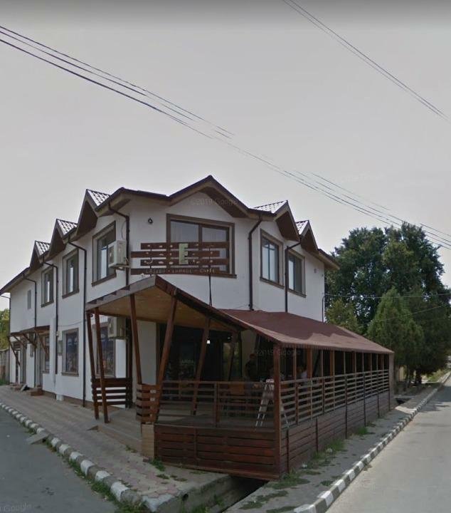 Spaţiu comercial central Tuzla(drumul către mare)intersectia  Costinesti/Farului