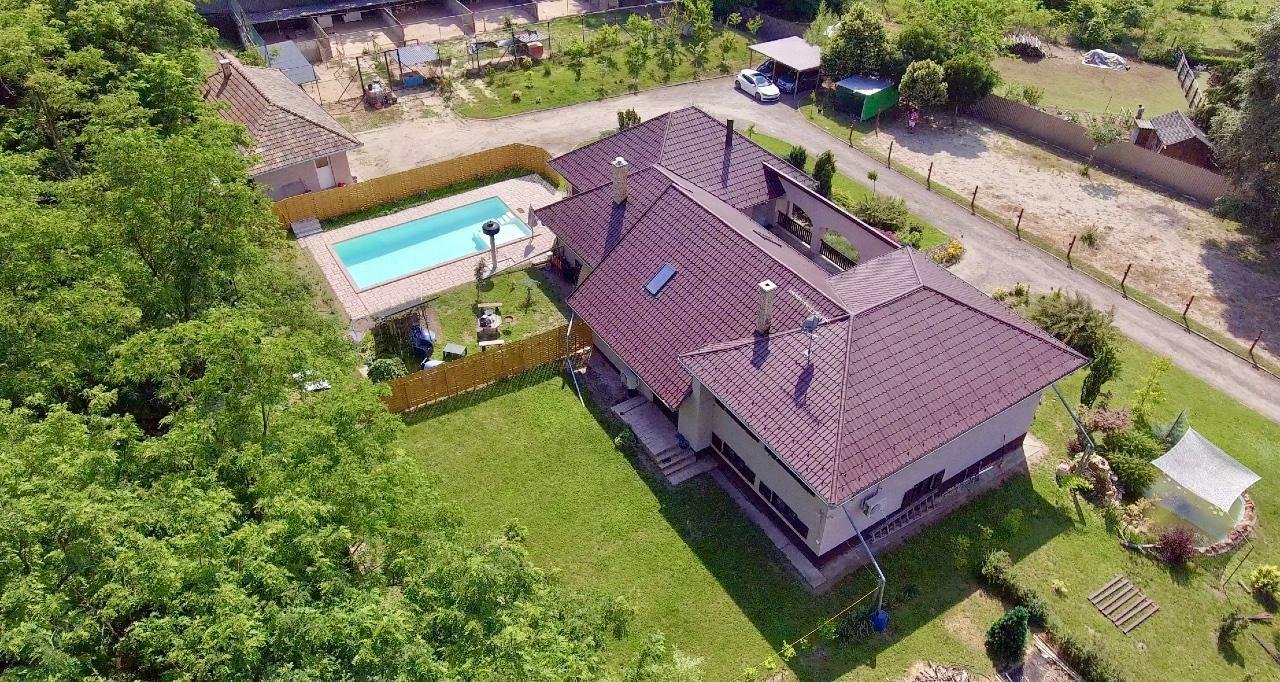 Proprietate de lux aproape de graniţa cu Rom&acirc;nia