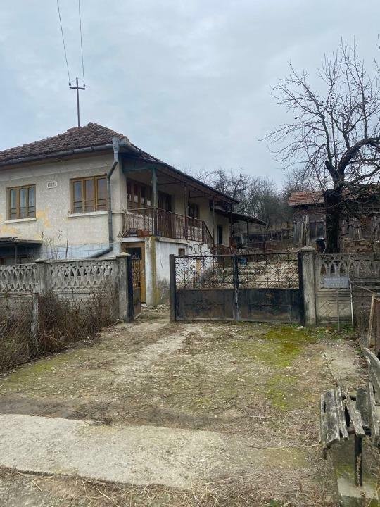 Casa de vanzare