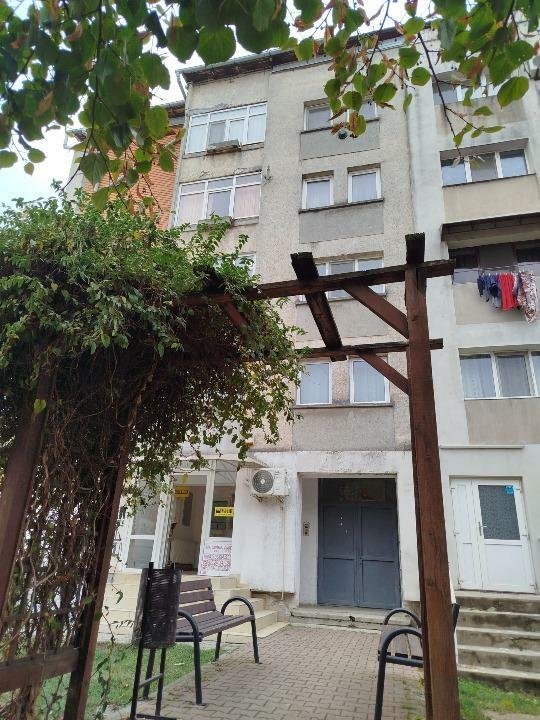 Vând apartament cu două camere Monument Balş