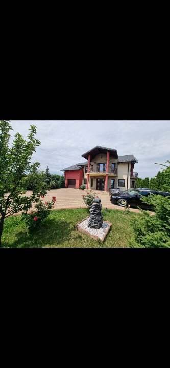 Casa cu etaj -Garaj-Foisor