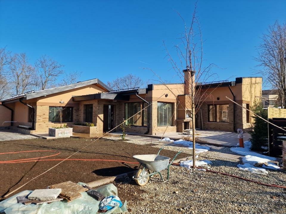 Buftea Vand casa deosebita PARTER cartier privat str. Agricultori 11B