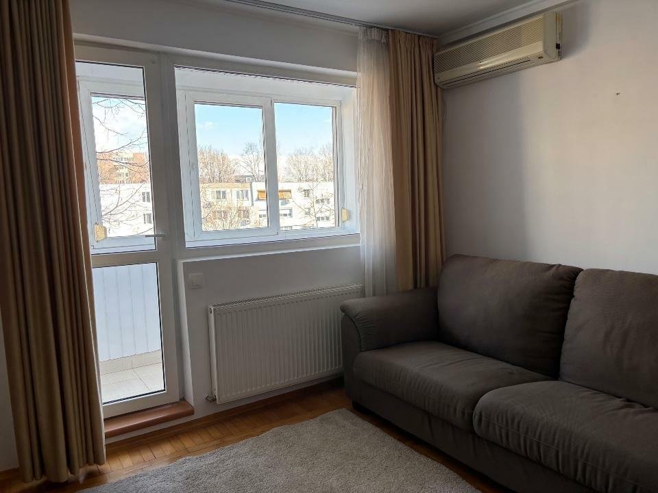 PROPRIETAR vând apartament 4 camere Parc Drumul Taberei