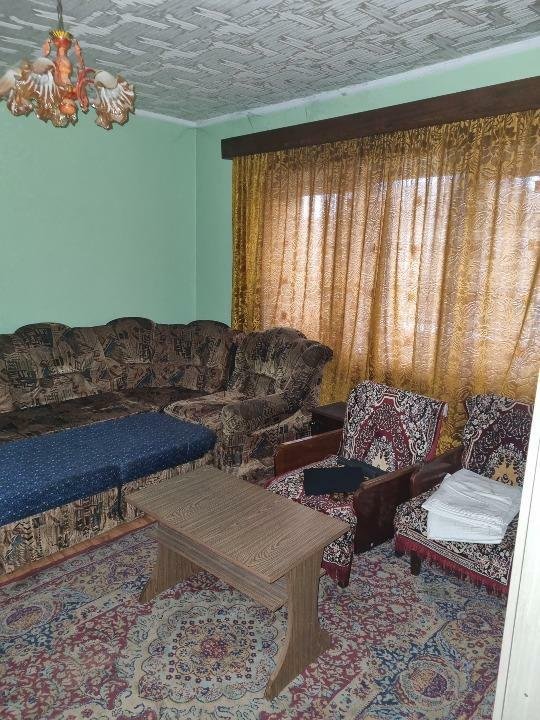 Apartament de vanzare (85m²)Lipova Parter direct de la proprietarjud Arad