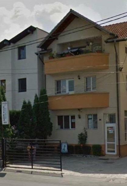 Vila 250 mp de vanzare Pitesti N.Balcescu intre Rehoma-John.