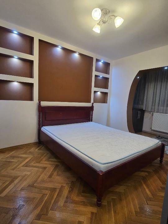 Apartament 3 camere iulius mall torontalului 66 et 2 centrala clima proprietar